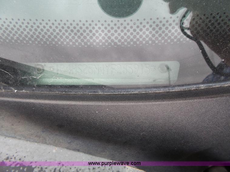 image for item L3720 2000 Dodge Durango SLT SUV