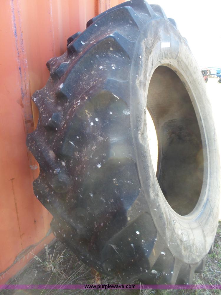 image for item AR9389 (2) Firestone 620/70R42 tires