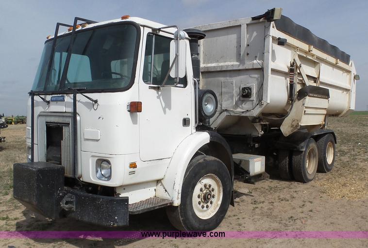 image for item AR9393 1993 Volvo WX64 feed truck