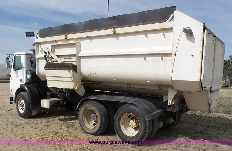 image for item AR9393 1993 Volvo WX64 feed truck