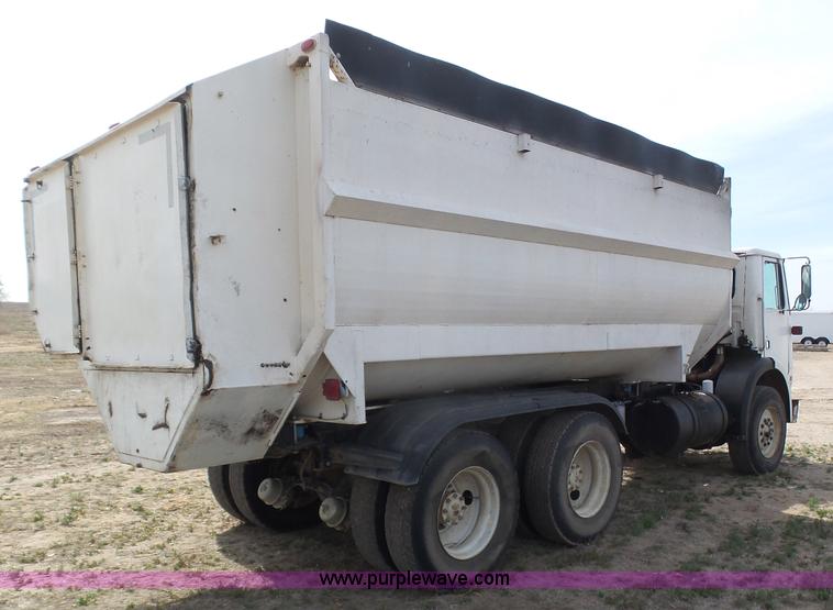 image for item AR9393 1993 Volvo WX64 feed truck