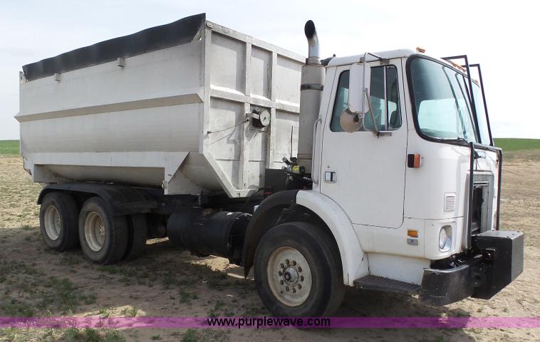 image for item AR9393 1993 Volvo WX64 feed truck