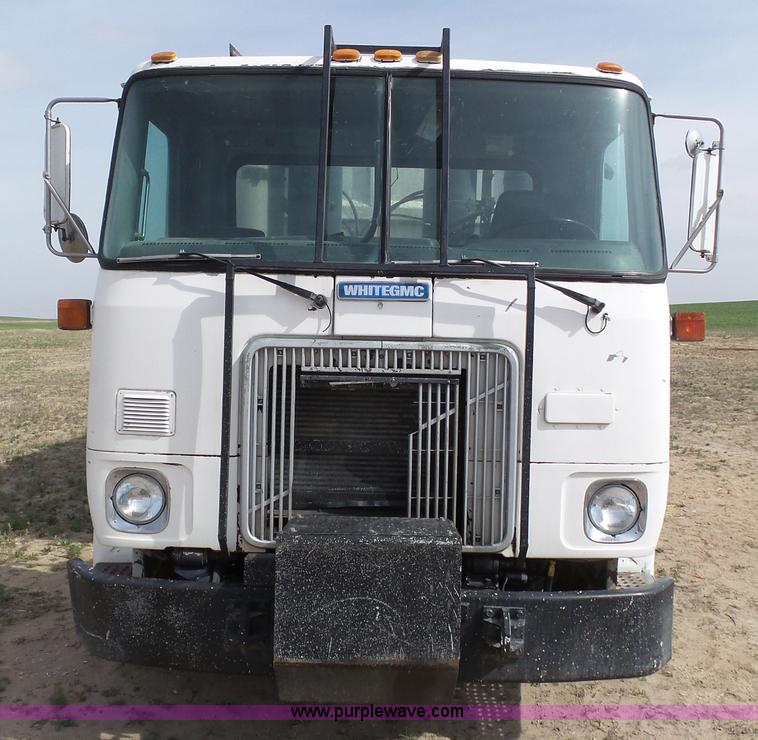 image for item AR9393 1993 Volvo WX64 feed truck
