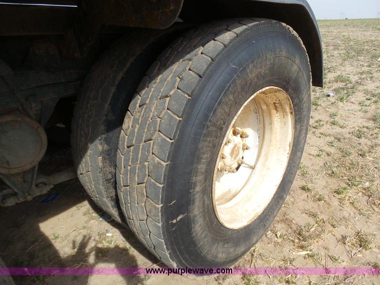 image for item AR9393 1993 Volvo WX64 feed truck