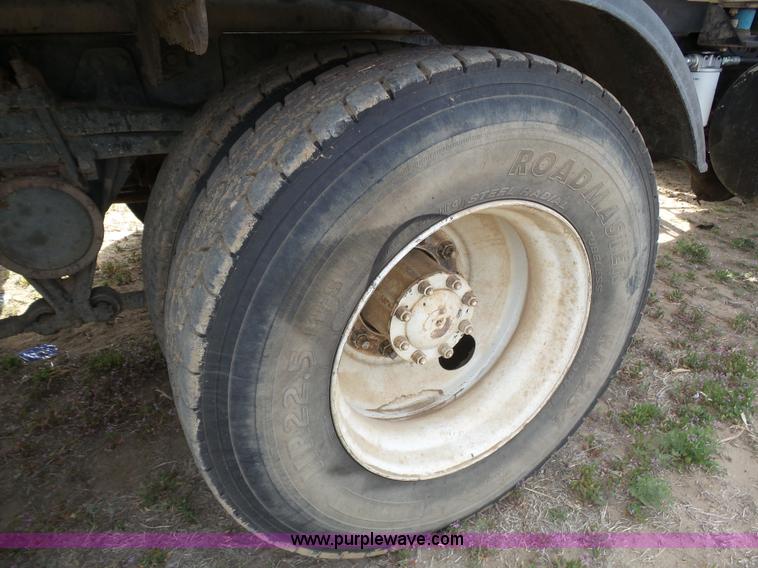 image for item AR9393 1993 Volvo WX64 feed truck