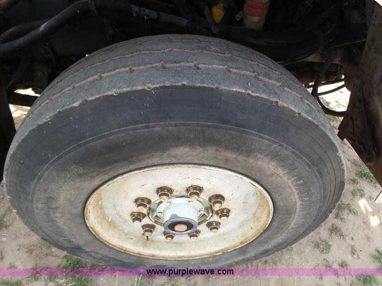 image for item AR9393 1993 Volvo WX64 feed truck