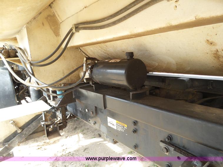 image for item AR9393 1993 Volvo WX64 feed truck