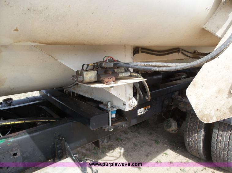 image for item AR9393 1993 Volvo WX64 feed truck