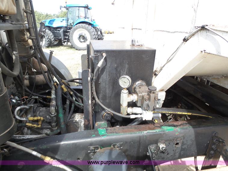 image for item AR9393 1993 Volvo WX64 feed truck