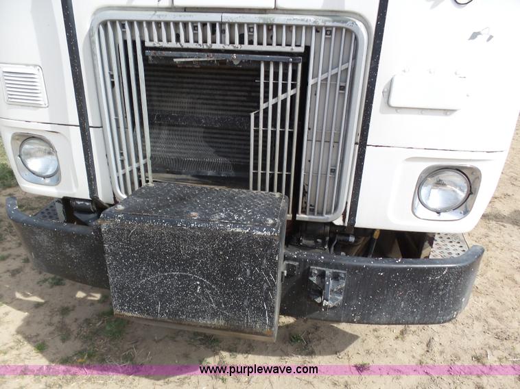 image for item AR9393 1993 Volvo WX64 feed truck