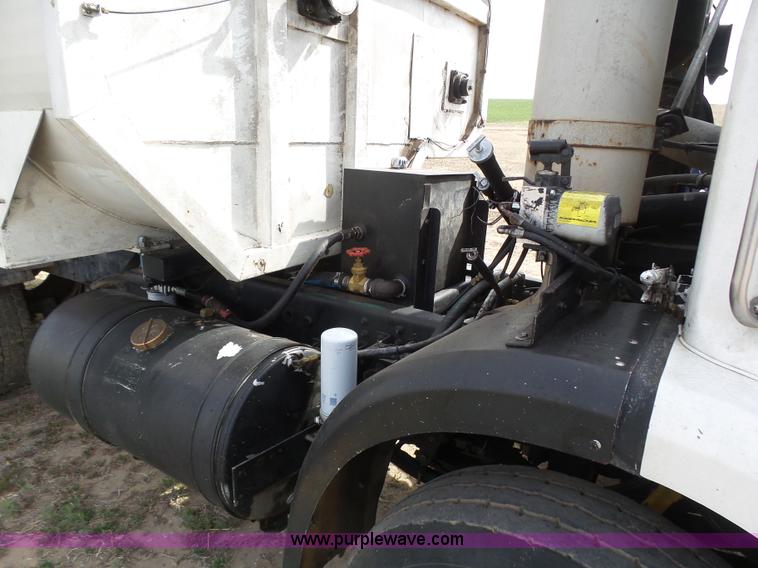 image for item AR9393 1993 Volvo WX64 feed truck