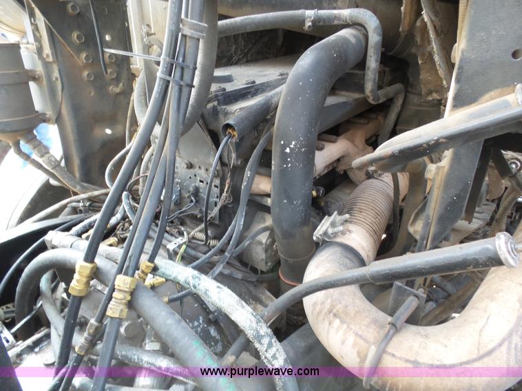 image for item AR9393 1993 Volvo WX64 feed truck