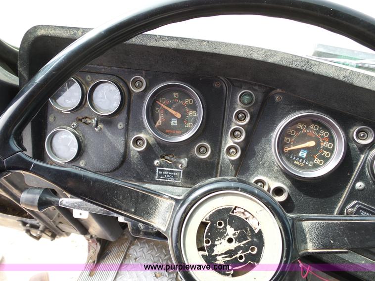 image for item AR9393 1993 Volvo WX64 feed truck