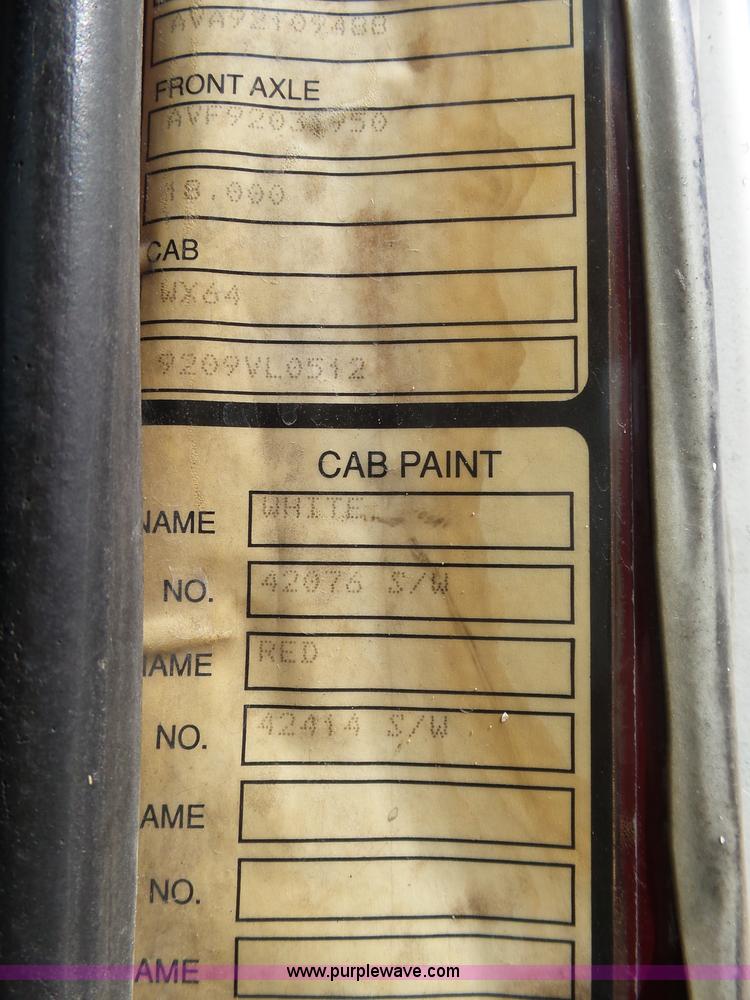 image for item AR9393 1993 Volvo WX64 feed truck