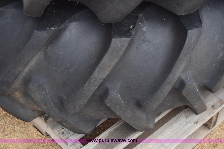 image for item AW9891 (2) 18.4-28 tractor tires and wheels