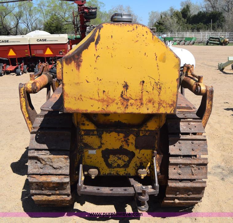 image for item AW9959 Caterpillar D4 dozer