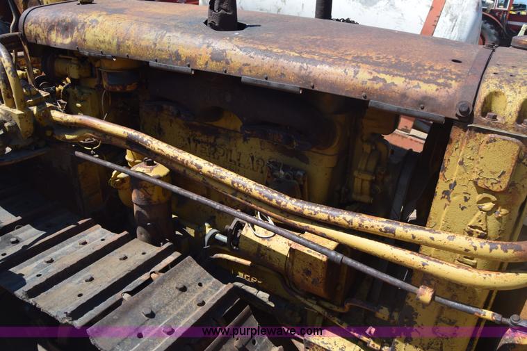 image for item AW9959 Caterpillar D4 dozer