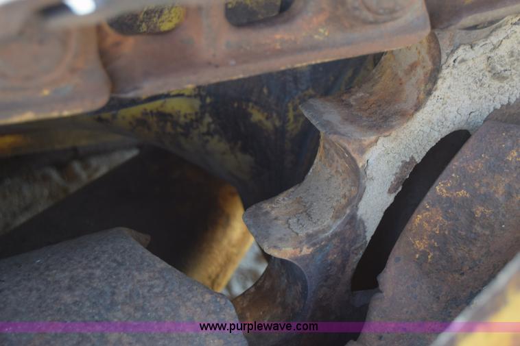 image for item AW9959 Caterpillar D4 dozer