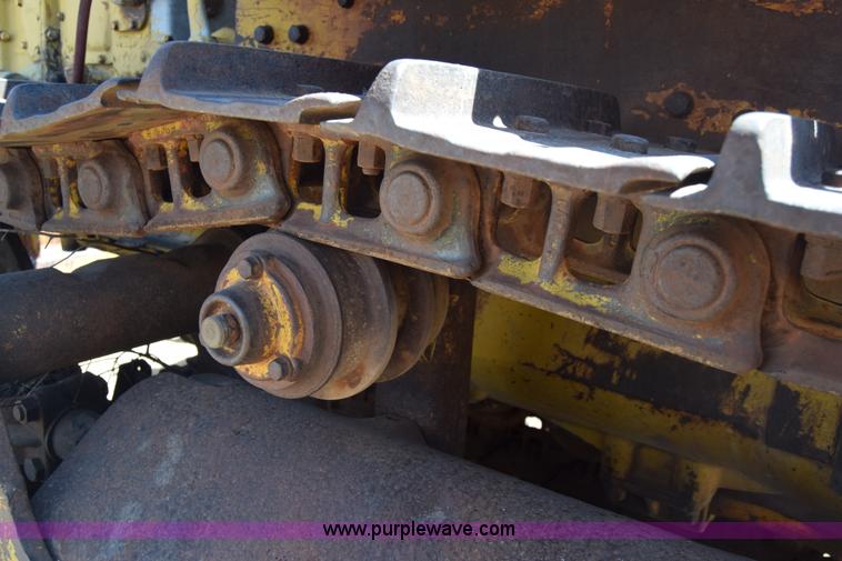 image for item AW9959 Caterpillar D4 dozer
