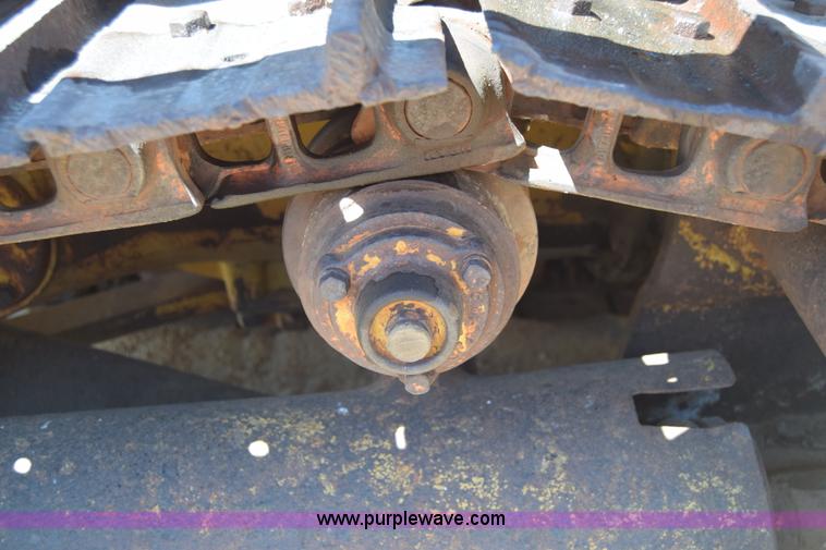 image for item AW9959 Caterpillar D4 dozer