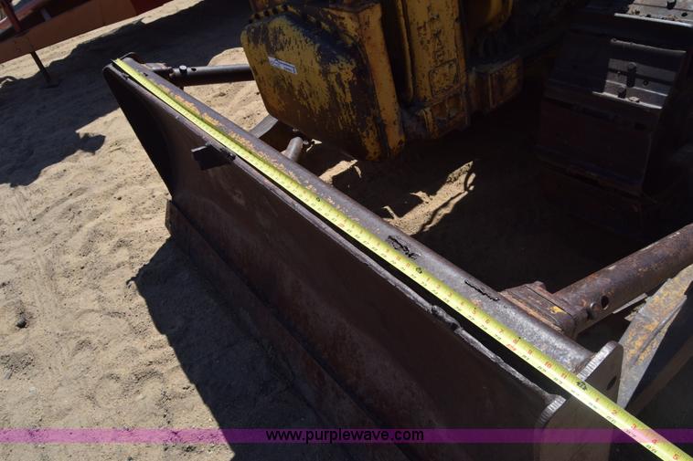 image for item AW9959 Caterpillar D4 dozer