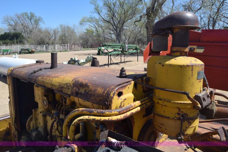 image for item AW9959 Caterpillar D4 dozer