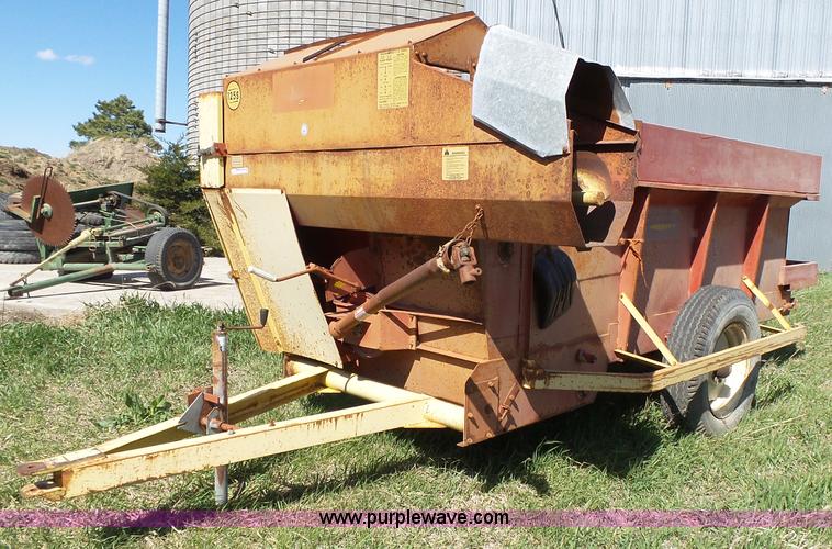 image for item BE9772 Schuler 125S feed wagon