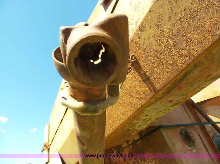 image for item BE9772 Schuler 125S feed wagon