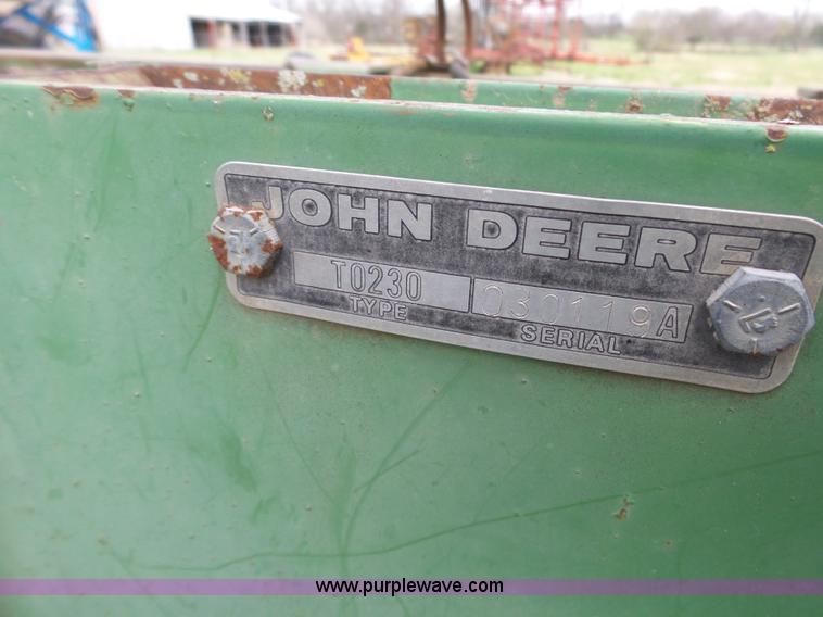 image for item BL9542 John Deere T2030 off-set disk