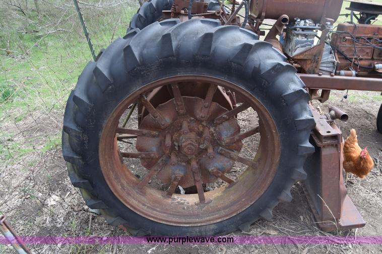 image for item BW9463 Farmall F30 tractor