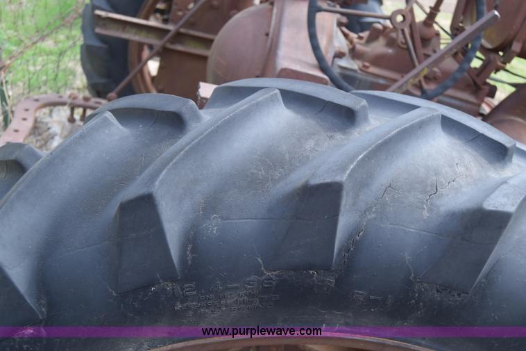 image for item BW9463 Farmall F30 tractor