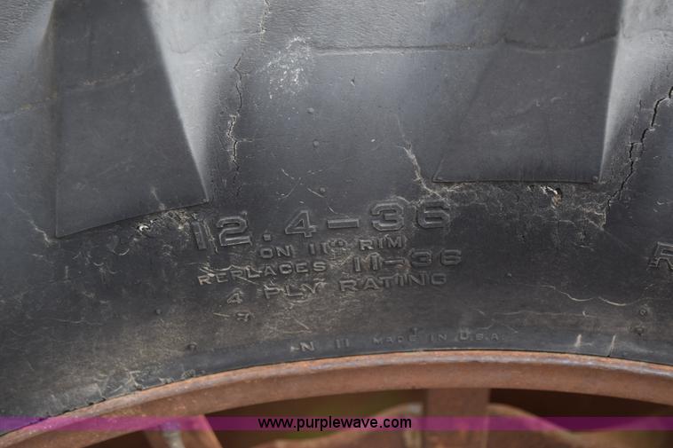 image for item BW9463 Farmall F30 tractor