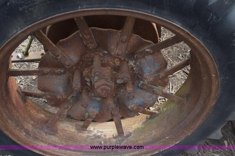 image for item BW9463 Farmall F30 tractor