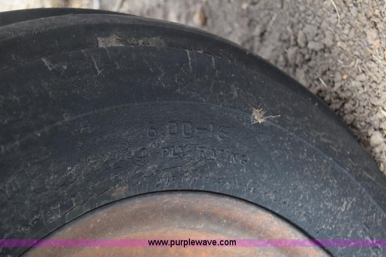 image for item BW9463 Farmall F30 tractor