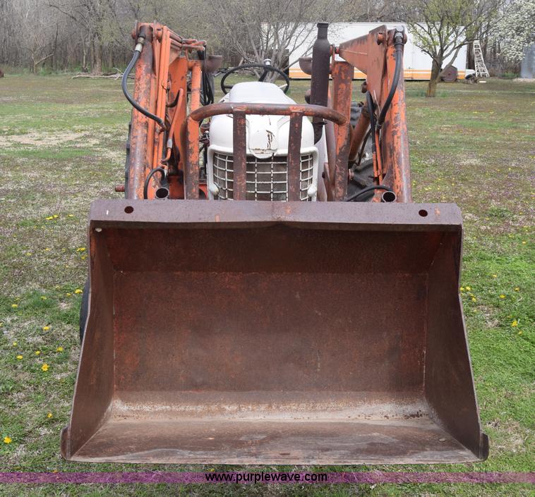 image for item BW9465 Case 311 tractor