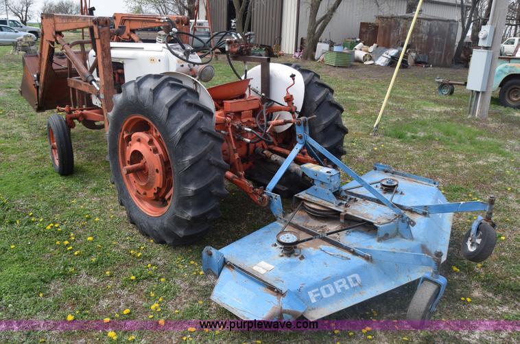 image for item BW9465 Case 311 tractor