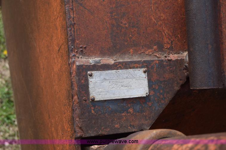 image for item BW9465 Case 311 tractor