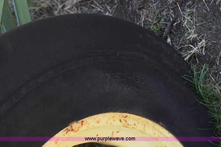 image for item BX9912 John Deere grain drill