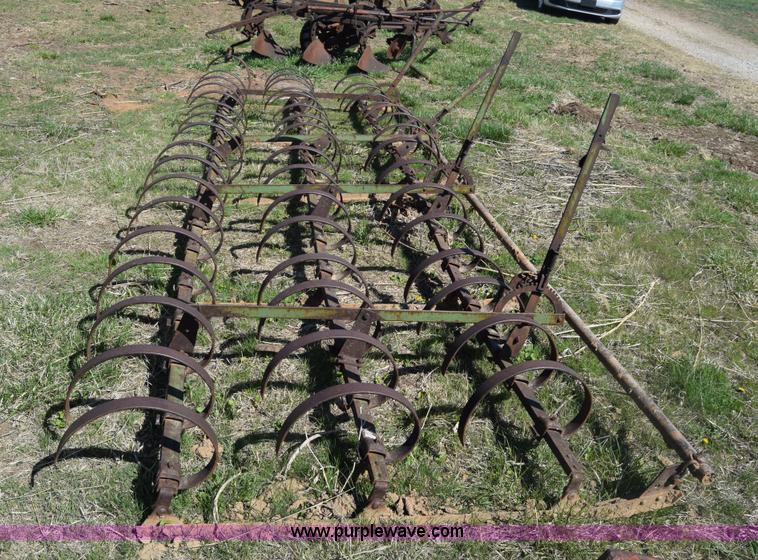 image for item BX9917 Spring tooth harrow