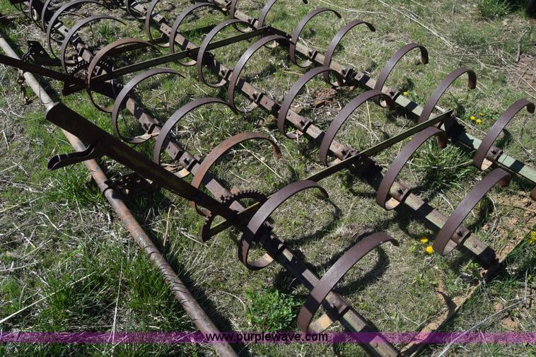 image for item BX9917 Spring tooth harrow