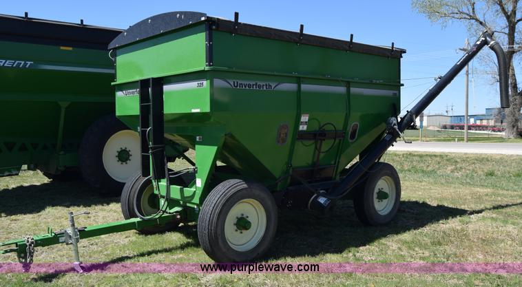 image for item BX9959 2012 Unverferth 325 gravity wagon