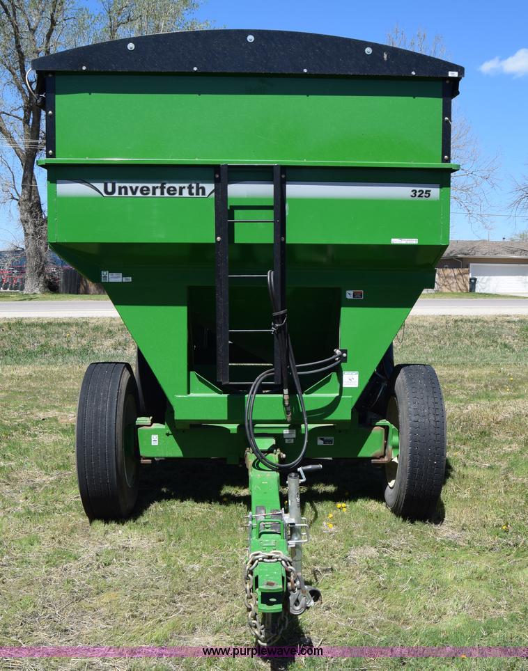 image for item BX9959 2012 Unverferth 325 gravity wagon