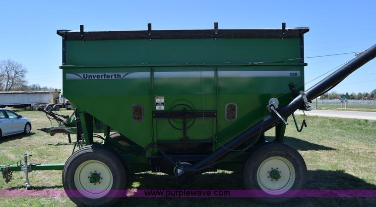 image for item BX9959 2012 Unverferth 325 gravity wagon