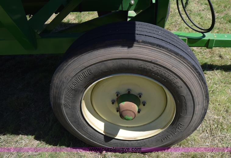 image for item BX9959 2012 Unverferth 325 gravity wagon