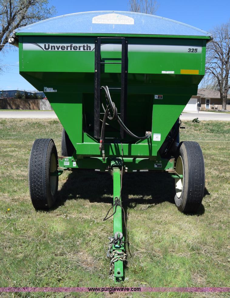 image for item BX9960 2012 Unverferth 325 gravity wagon