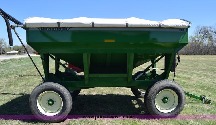 image for item BX9960 2012 Unverferth 325 gravity wagon