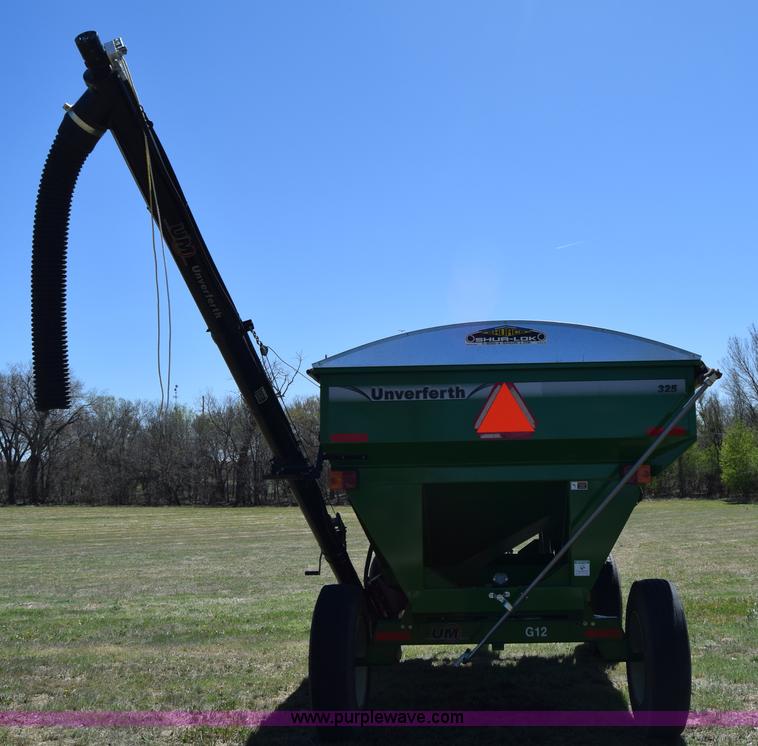 image for item BX9960 2012 Unverferth 325 gravity wagon