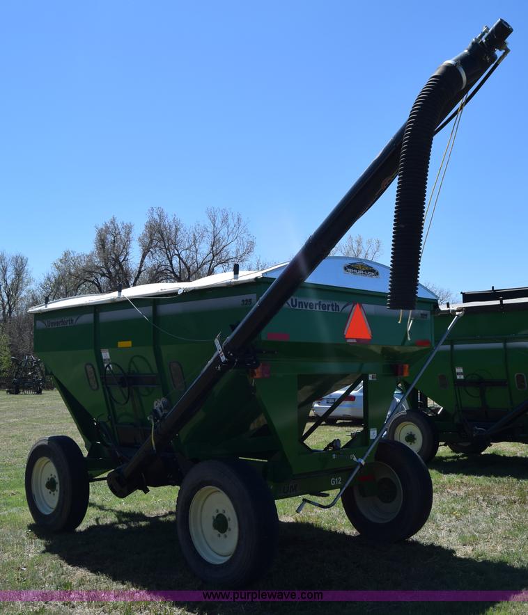 image for item BX9960 2012 Unverferth 325 gravity wagon