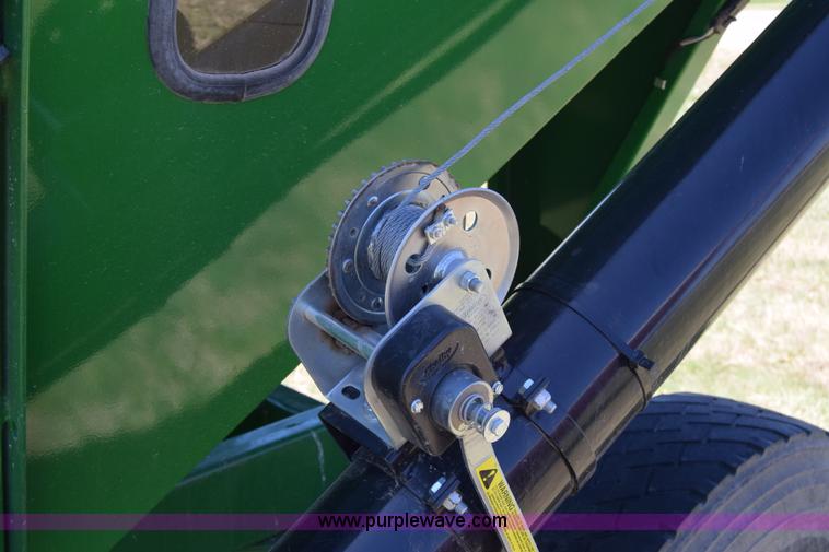 image for item BX9960 2012 Unverferth 325 gravity wagon