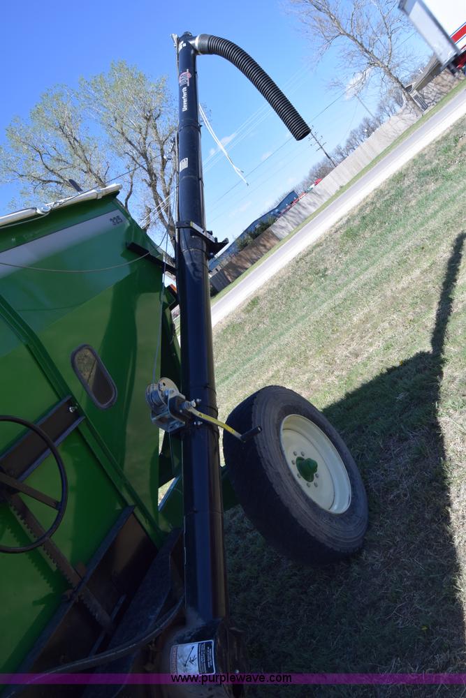 image for item BX9960 2012 Unverferth 325 gravity wagon